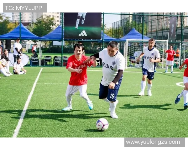 散装江苏激情四溢在绿茵场上演城市对决热血足球盛宴 散装江苏激情四溢在绿茵场上演城市对决热血足球盛宴